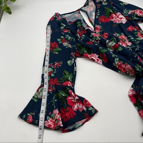 Ambiance Navy Red Floral Ruffle Romper MEDIUM - Picture 13 of 15